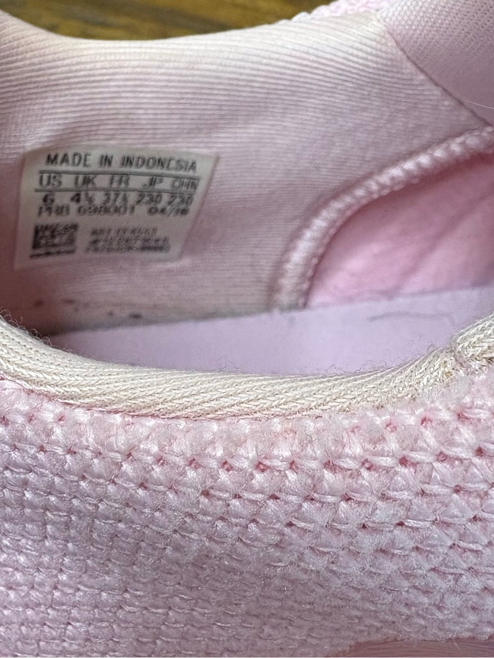 Women’s Size 6 Adidas Originals Swift Run Shoe , True Pink - Picture 6 of 9